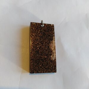 pendentif couleur bronze alignement